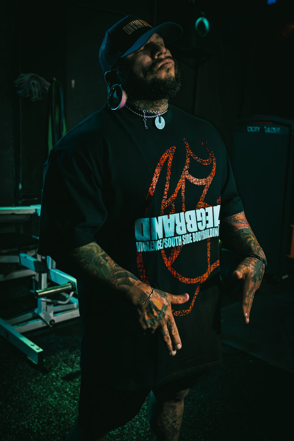 VIOLENCE IS THE ANSWER X SOUTH SIDE BODYBUILDING (RED BARBELL)