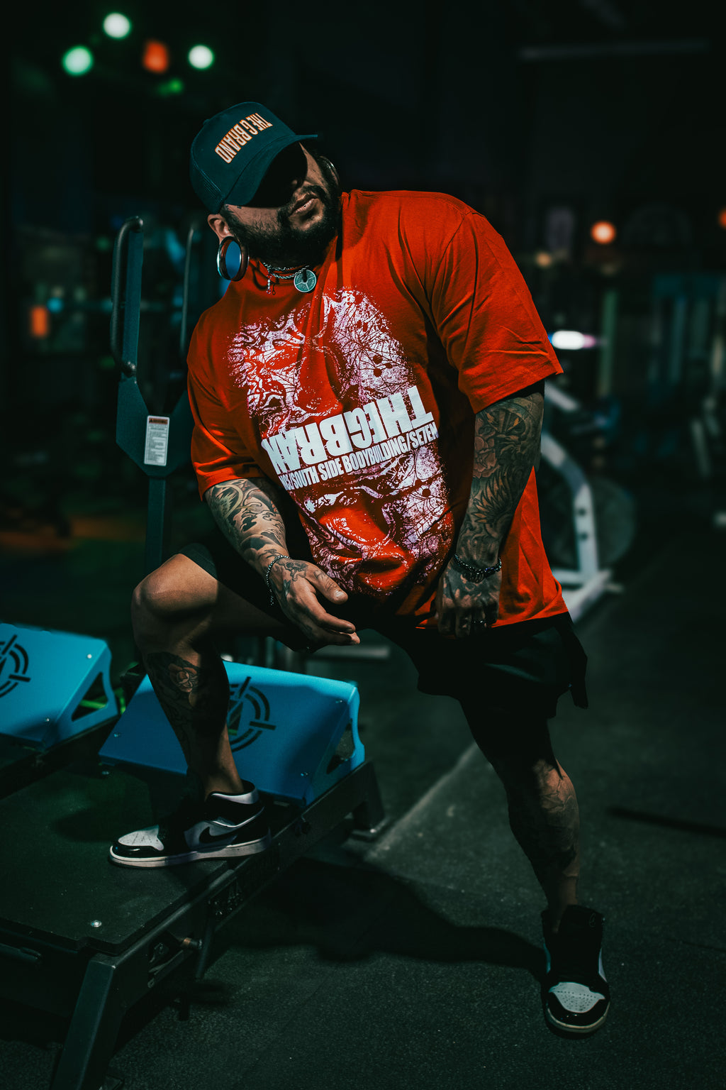 VIOLENCE IS THE ANSWER X SOUTH SIDE BODYBUILDING (RED EYEBALL)